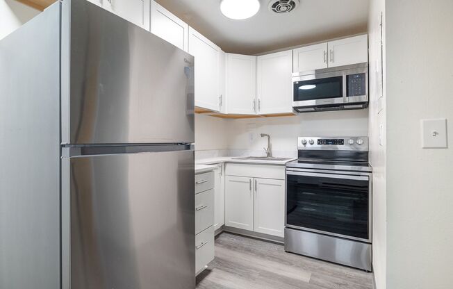 1 bed, 1 bath, 490 sqft, $895, Unit A-1