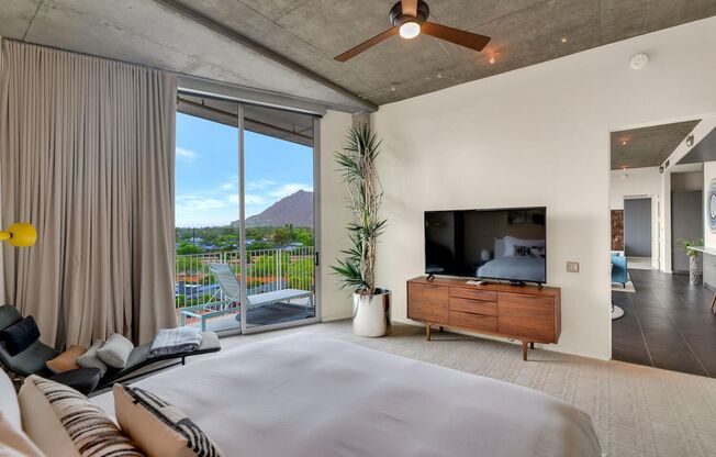 2 beds, 3 baths, $6,495