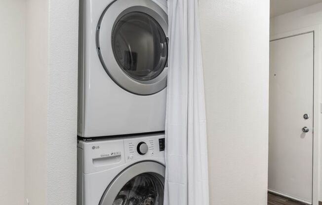 1 bed, 1 bath, 600 sqft, $1,730, Unit 104