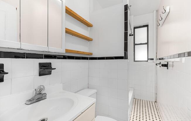 107 BROOKLYN AVE