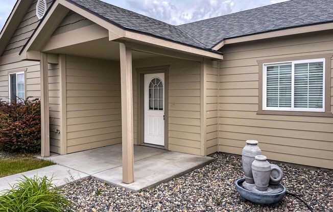 3BD Ranch in Desirable Pasco Neighborhood