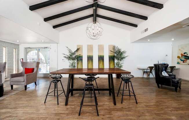 Fulfilling Lifestyles at Desert Peaks