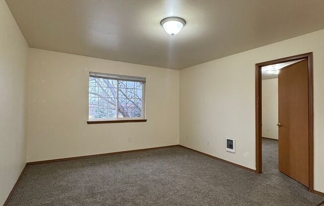 2 beds, 1 bath, $1,224, Unit 316