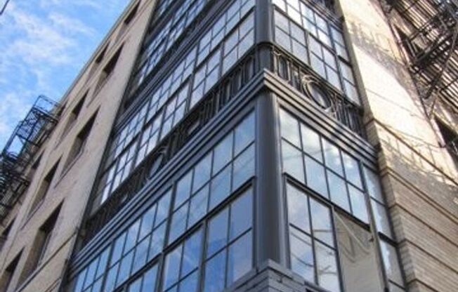 1 bed, 1 bath, 680 sqft, $1,675, Unit 25