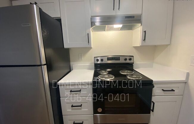 Refreshed 2 bed 1 bath in the City of Pacific!  Easy to Tour! (close to trails!)