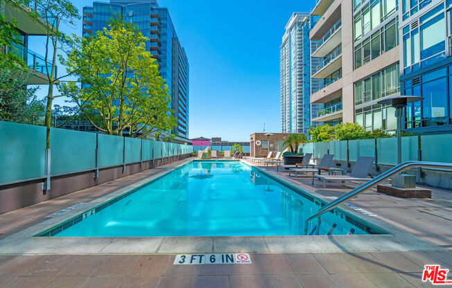 1 bed, 1 bath, 960 sqft, $2,700, Unit 714