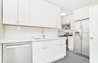 401 E 89 ST