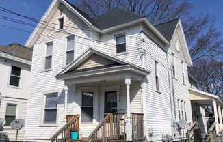 612-614 Pettibone NW