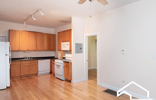 1846 W 18 ST
