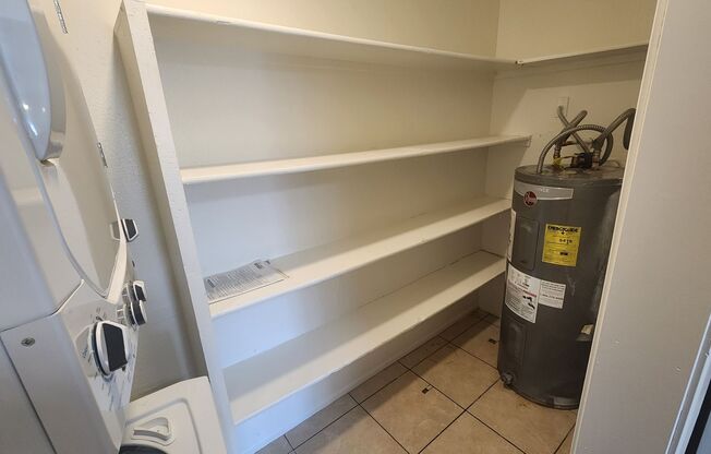 2 beds, 1 bath, 950 sqft, $1,225, Unit 105