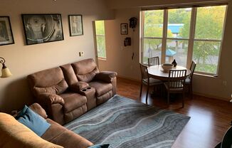 2 beds, 2 baths, 926 sqft, $1,575, Unit 306