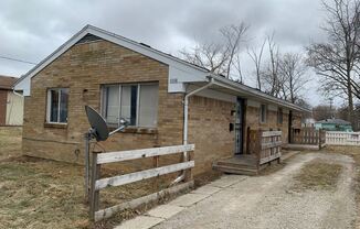 1112 BRONSON