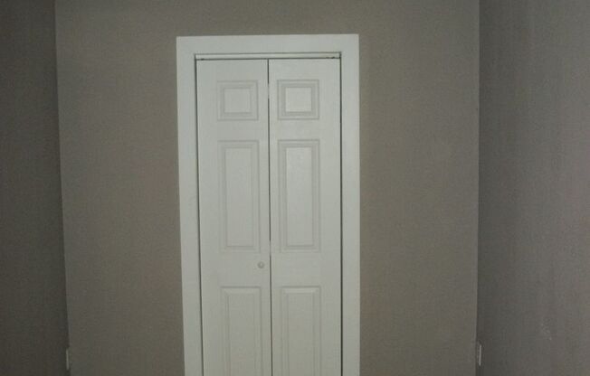 GREAT RENTAL NEAR DOWNTOWN!