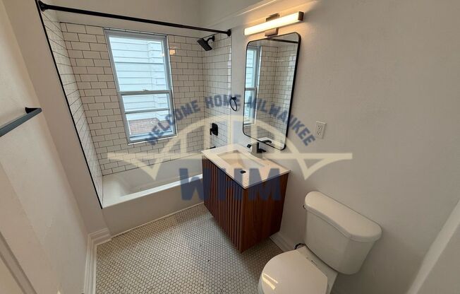 1607 N 52 ST