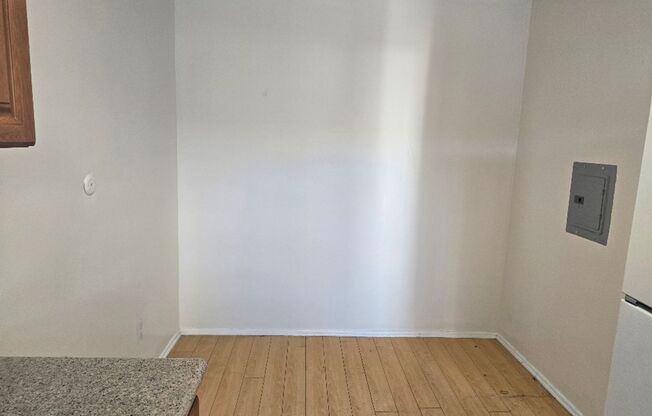 Studio, 1 bath, 620 sqft, $1,550, Unit 34