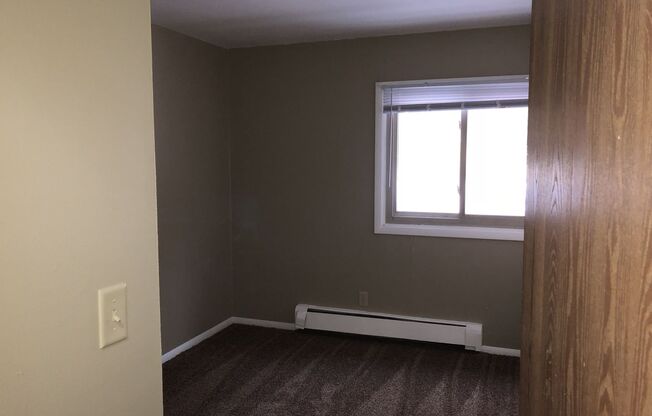 1 bed, 1 bath, 600 sqft, $949, Unit 17