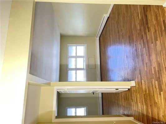 3 beds, 1 bath, 1,000 sqft, $3,200, Unit 2