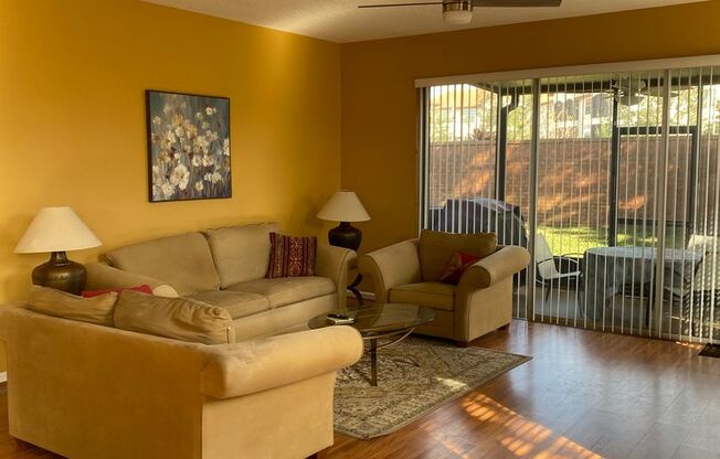 Fully Furnished Town House 3 Bedroom/2.5 Bathroom in Winter Park