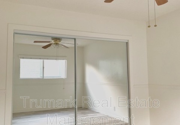 585 E WASHINGTON BLVD