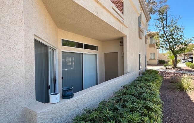 2 beds, 2 baths, $1,600, Unit # 1067