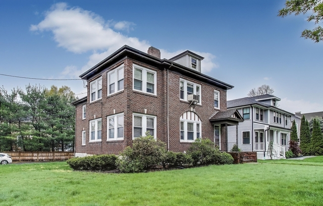 129 Oxford Rd Apt 2