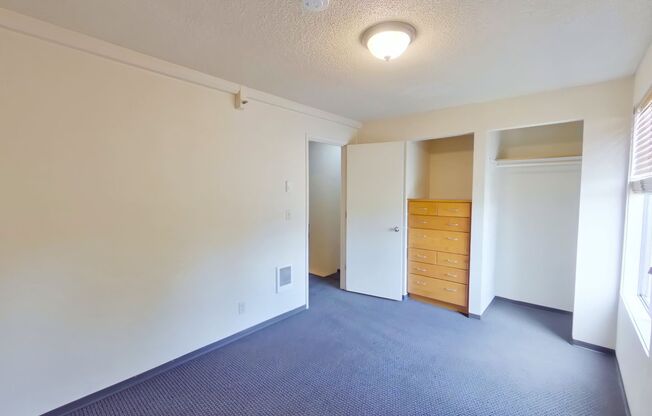 2 beds, 1 bath, $1,625, Unit 6