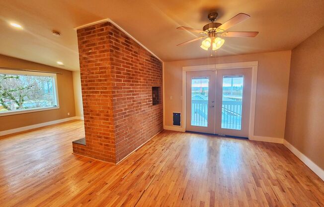 4 beds, 3 baths, $4,500