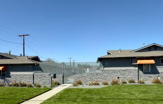 DON’T LIVE ABOVE OR BELOW ANYONE…NEWLY RENOVATED UNITS AND COMMUNITY.