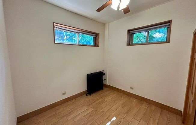 1 bed, 1 bath, 425 sqft, $1,765, Unit 233-G2