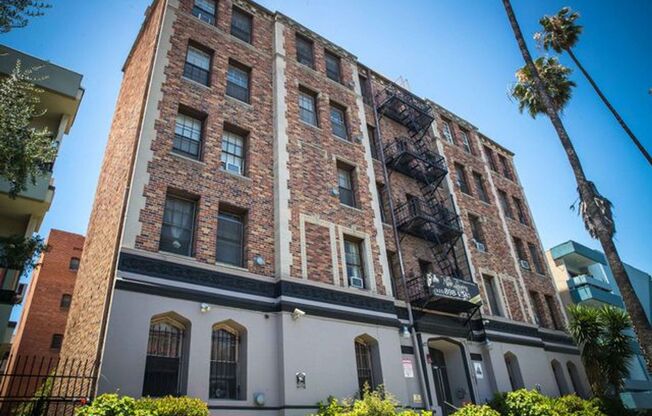 Studio, 1 bath, 525 sqft, $1,425, Unit 310