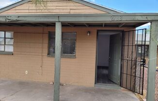 2733 S Sunland Vista