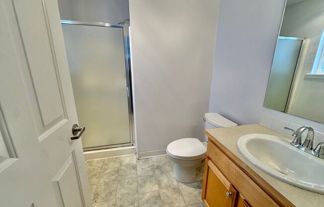 Lovely 3 bed Townhome near desirable Greenlake!