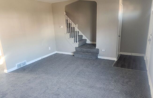 3 beds, 1 bath, 1,500 sqft, $1,300, Unit 1614-00