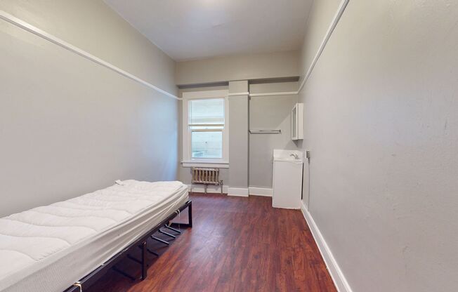 Studio, , 131 sqft, $1,100, Unit 10