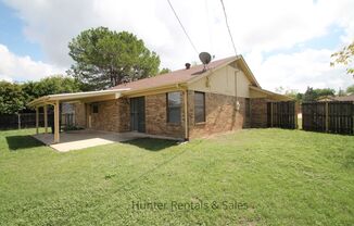 3 beds, 2 baths, $1,495