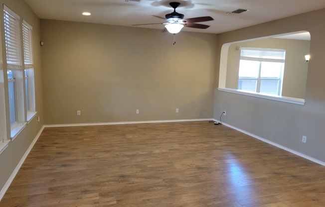 10919 FOX CRES