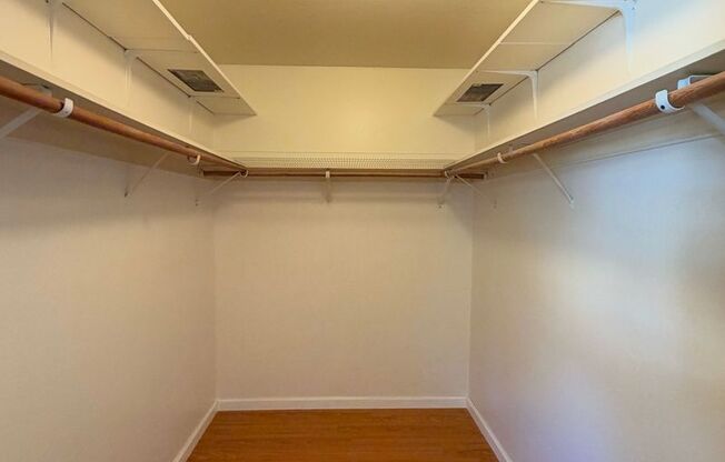 3 beds, 2.5 baths, $6,895