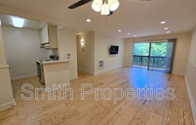 3604 W ESTS LN