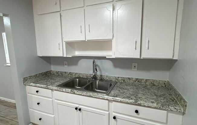Fully renovated 2/1 single family residence available for immediate rent!