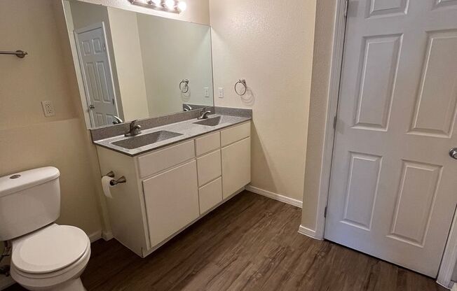 3 beds, 1 bath, 1,450 sqft, $1,750, Unit Unit A