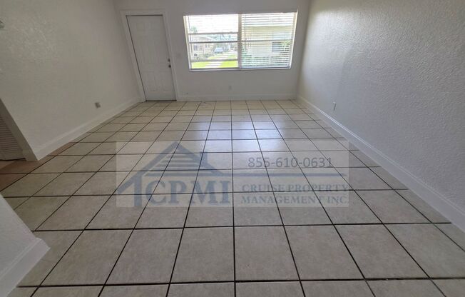 2 beds, 1 bath, 827 sqft, $1,950, Unit 575