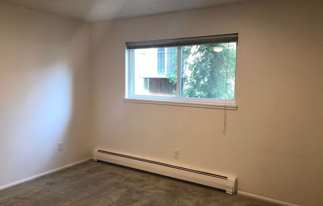 2 beds, 1 bath, 800 sqft, $2,255, Unit 3