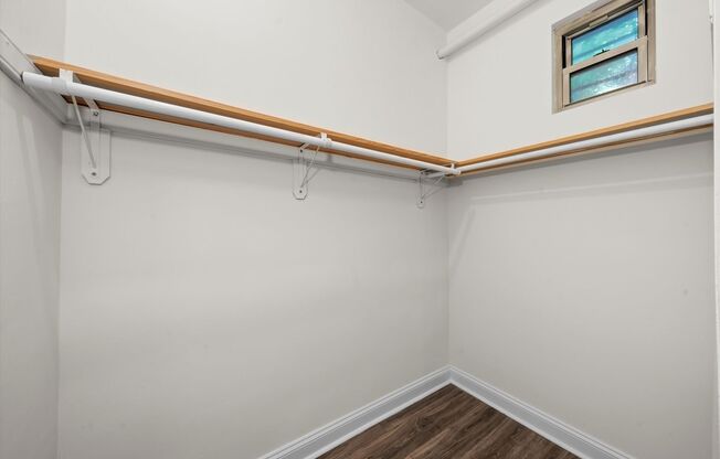 Studio, 1 bath, 348 sqft, $1,250, Unit 107