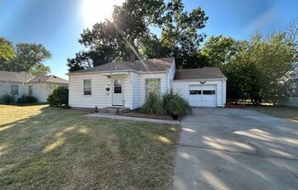 Cozy 2 bedroom 1 bathroom