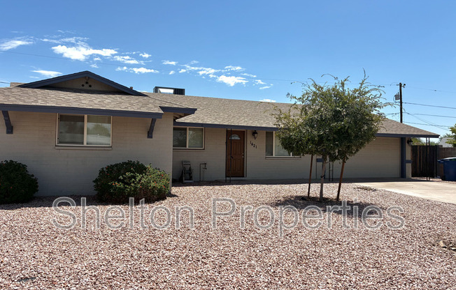 1421 S ROBERTS RD