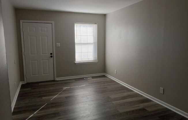 2 beds, 1 bath, 842 sqft, $999, Unit 1051