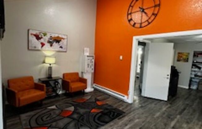 2 beds, 1 bath, $945, Unit 260