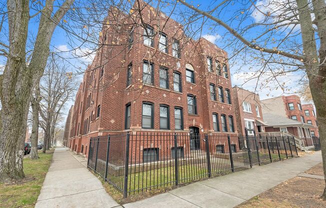 11038-40 S. Vernon Avenue