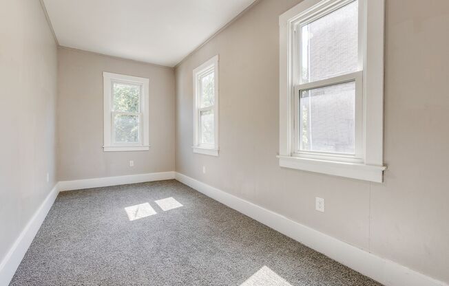 15 - 2641 S 18th