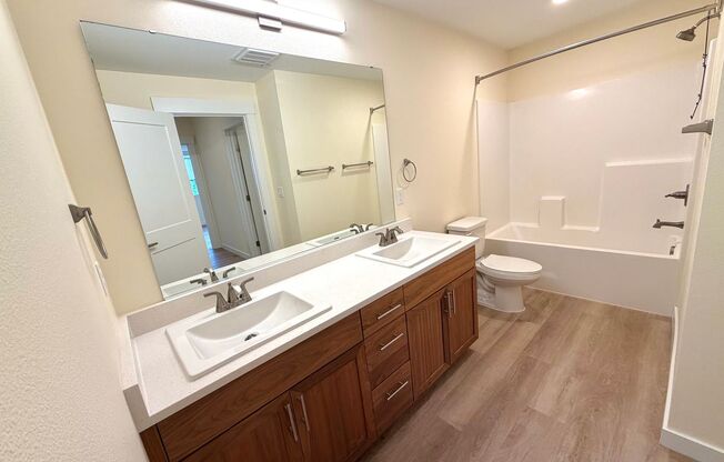 2 beds, 1 bath, $1,910, Unit C309